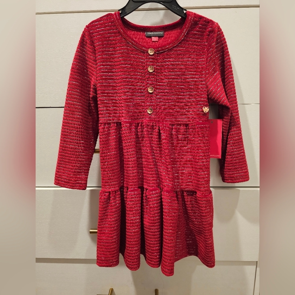 NWT. Vince Camuto  Red Toddler Girl 4T.